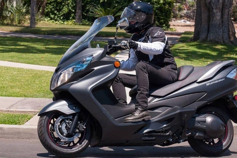 Yamaha Majesty 400 Specs and Review • Road Sumo