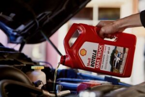 Read more about the article Shell Rotella Gas Truck Motor Oil Review