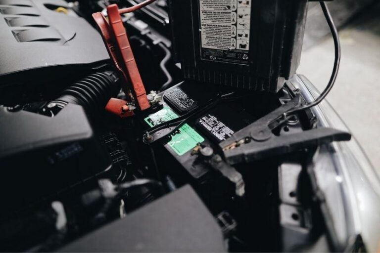 Read more about the article How to Recondition a Car Battery That Won’t Hold a Charge