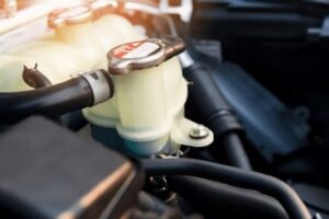 Read more about the article How Much Coolant Should Be in the Overflow Tank?