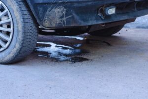 Read more about the article Car Leaking Antifreeze When Parked – Causes and How to Fix