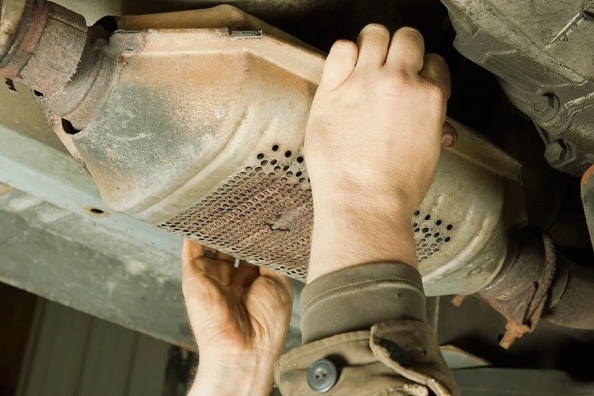 what causes a catalytic converter to go bad