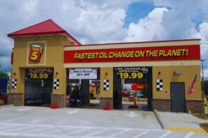 Read more about the article Take 5 Oil Change Prices – How Much Is a Take 5 Oil Change?