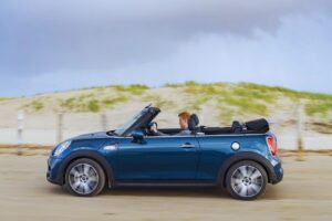 Read more about the article Who Makes Mini Coopers? Where Are They Made?
