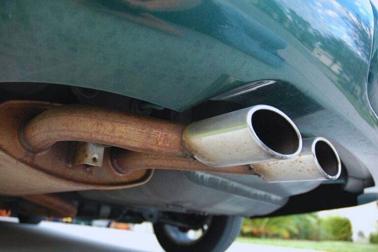 Read more about the article Muffler Vs Catalytic Converter – What Is the Difference?