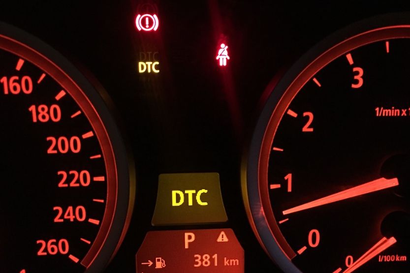 what does the dtc light mean on a bmw