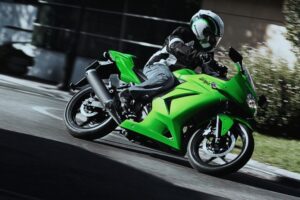 Read more about the article Kawasaki Ninja 250 Top Speed [How Fast Can It Go?]