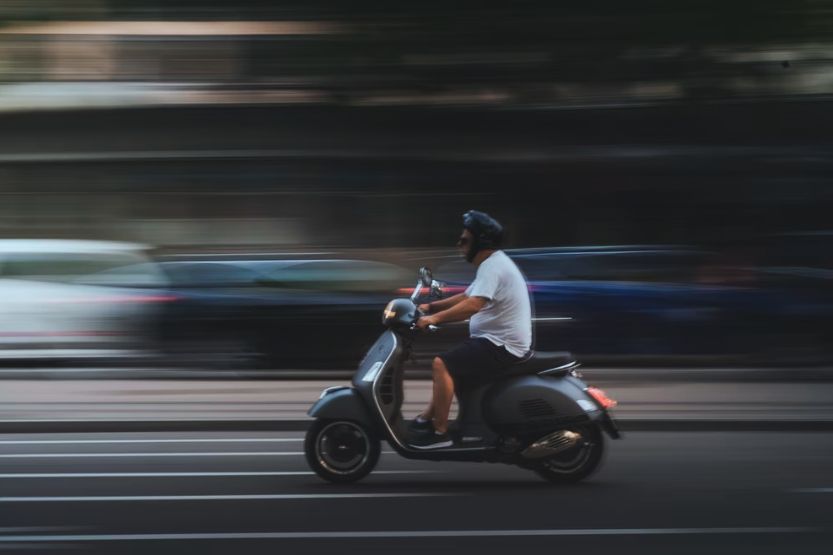 how fast does a 50cc, 100cc, 125cc, and 150cc scooter or moped go
