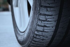 Read more about the article Over Inflated Tires Symptoms