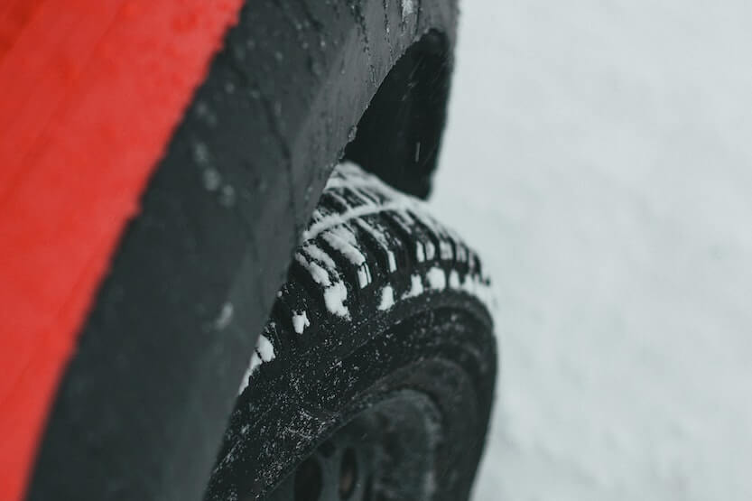 only one tire loses air in cold weather