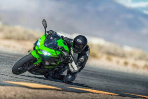 Read more about the article Ninja 400 MPG: A Comprehensive Review of the Fuel Efficiency of Kawasaki’s Iconic Motorcycle